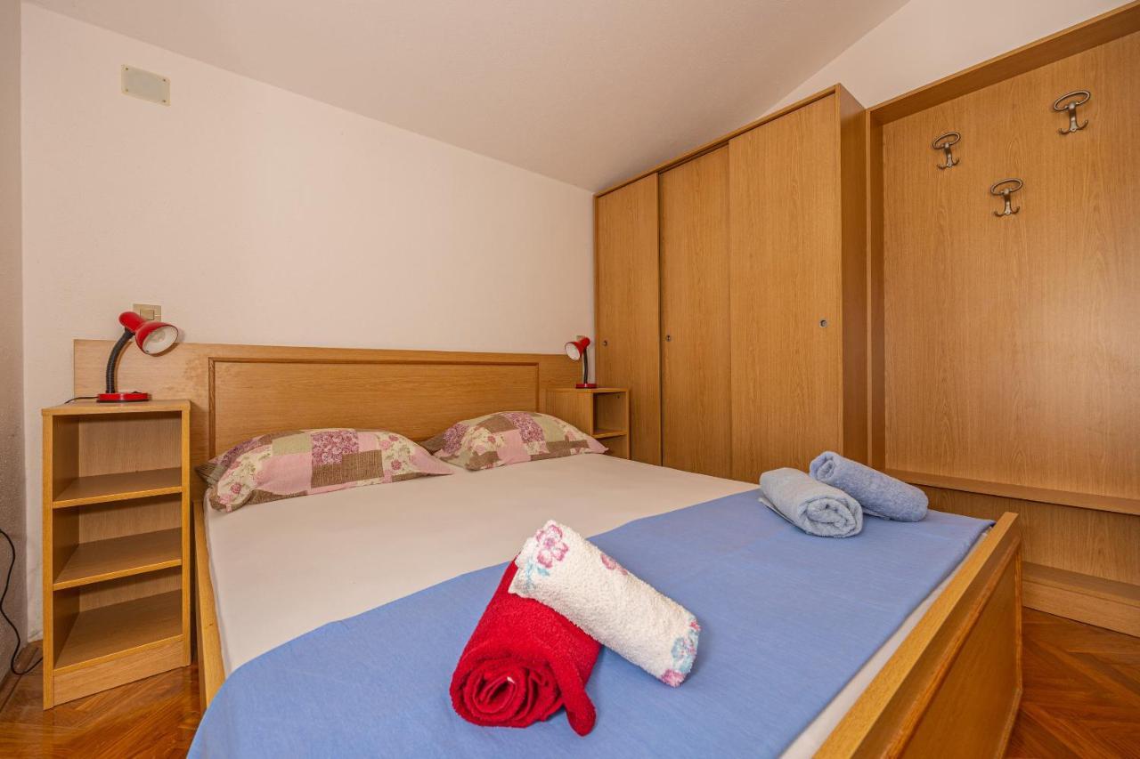 Apartments Francoise Crikvenica Bagian luar foto